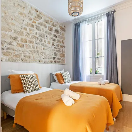 Elegante Parisienne Au Coeur Du Marais *